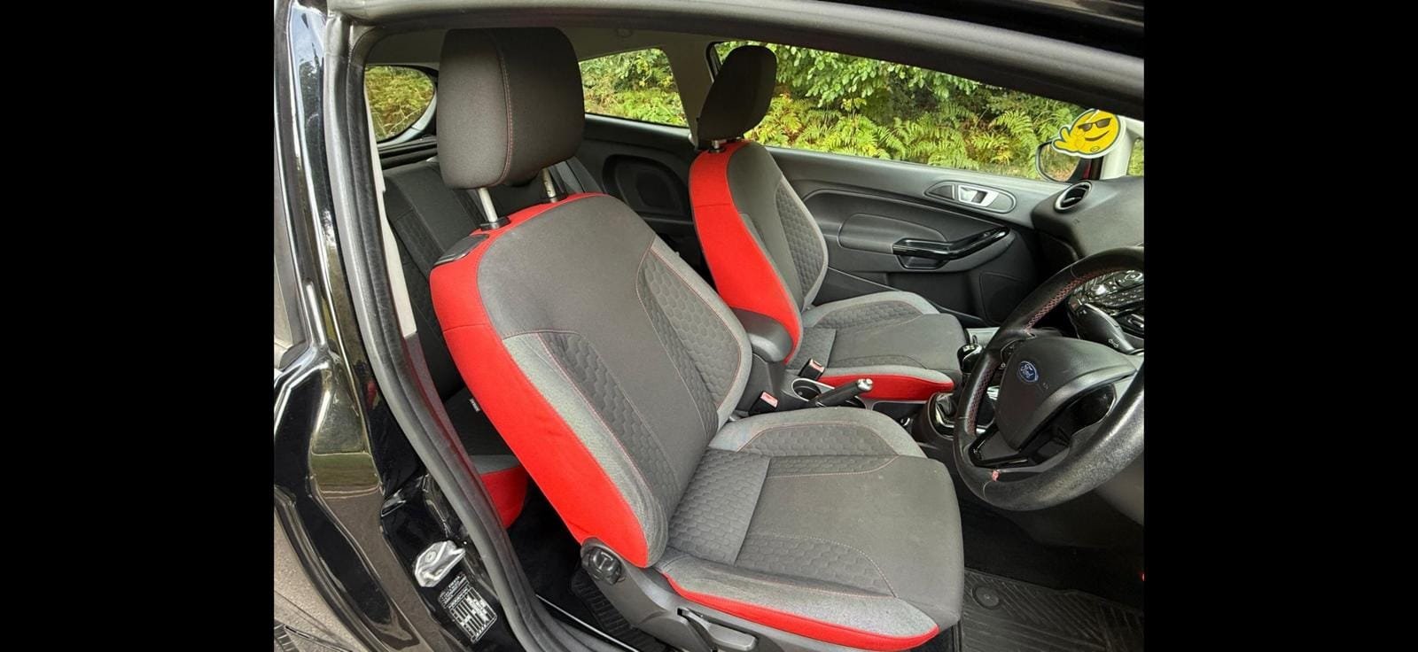 
Ford Fiesta 1.0 Black Ed. full									