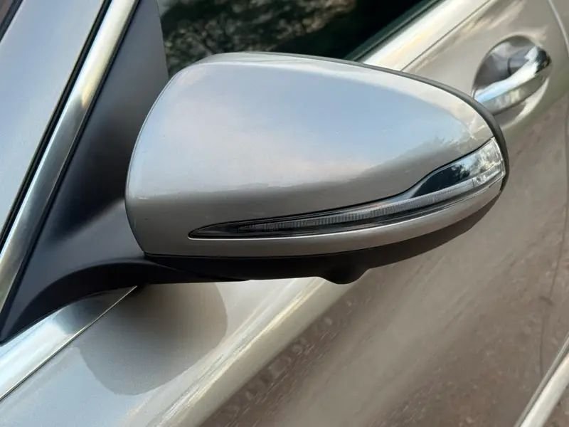 
Mercedes C Class 2.0L full									