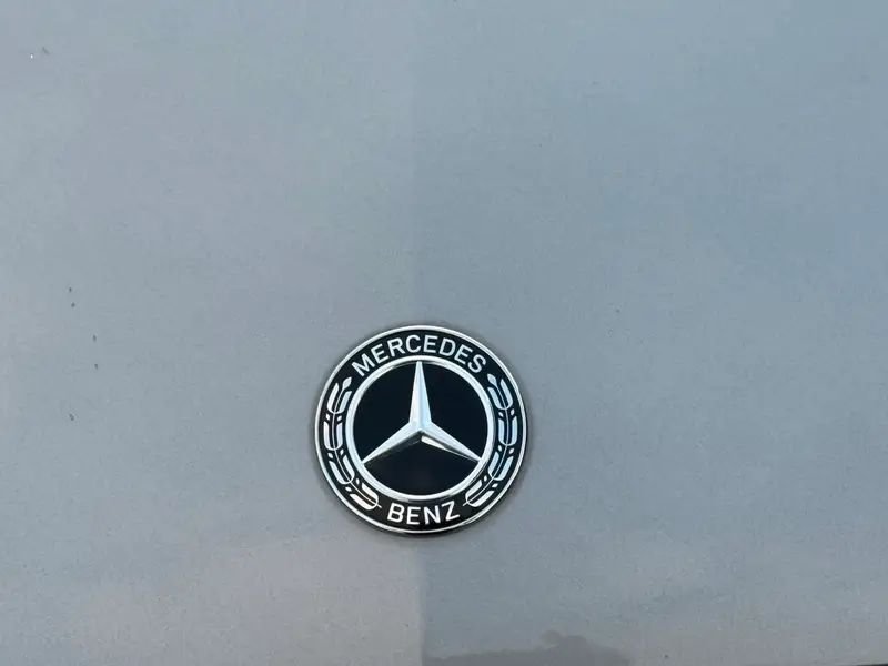 
Mercedes C Class 2.0L full									