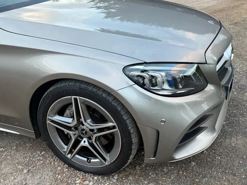 
Mercedes C Class 2.0L full									