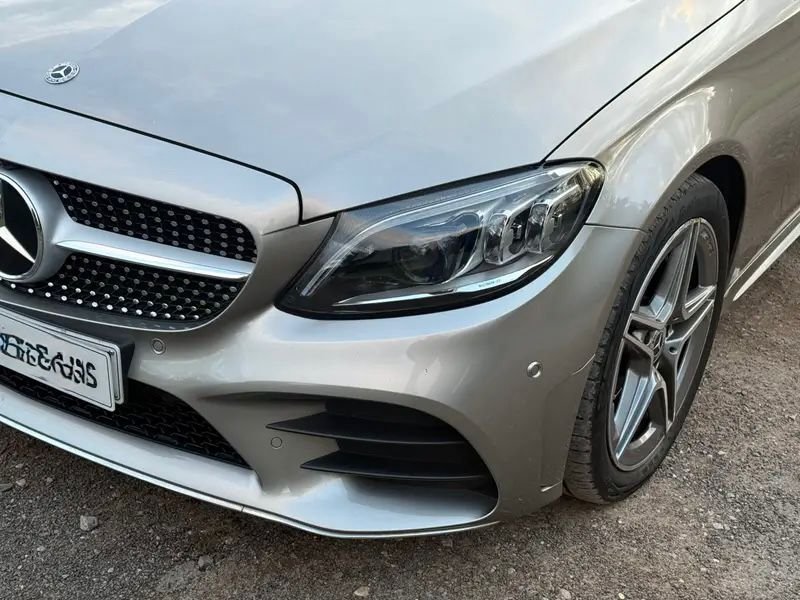 
Mercedes C Class 2.0L full									