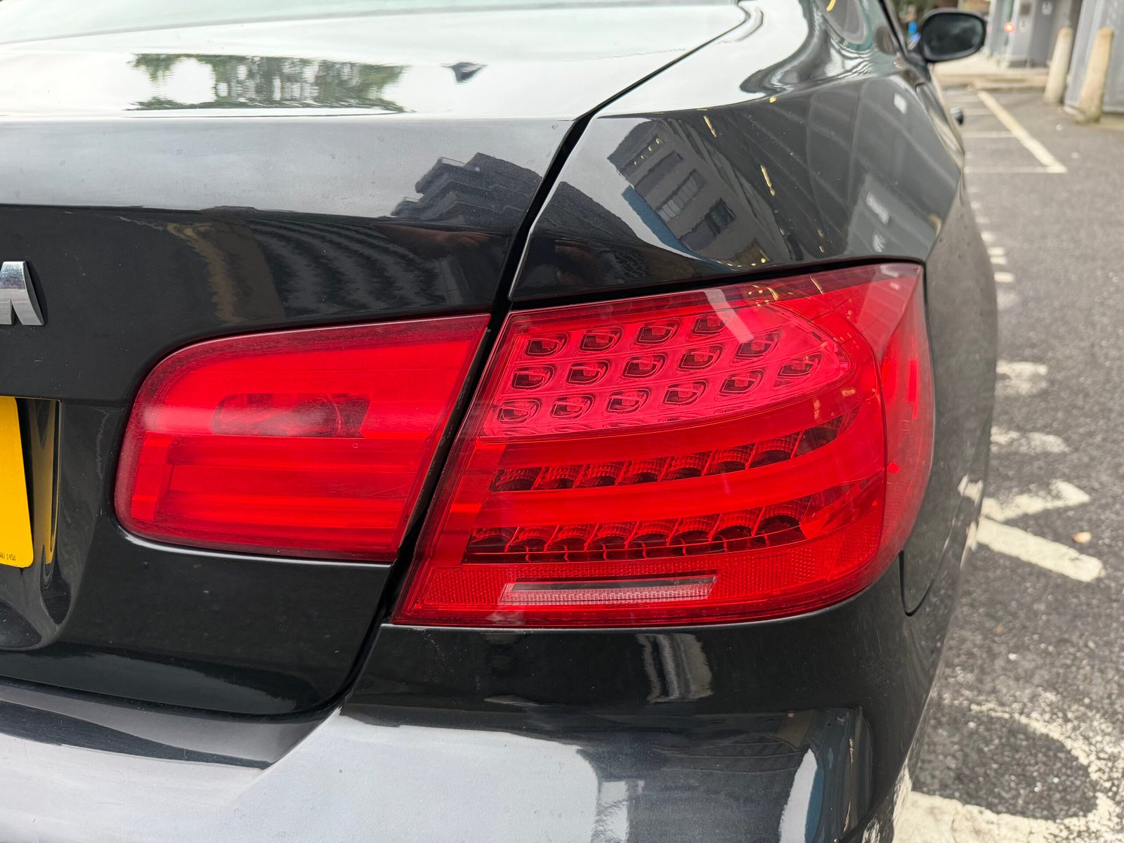
								BMW 3 Series 2.0 320i M Sport Steptronic Euro 5 full									