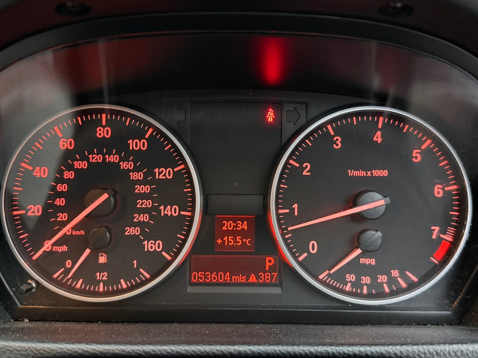 
								BMW 3 Series 2.0 320i M Sport Steptronic Euro 5 full									