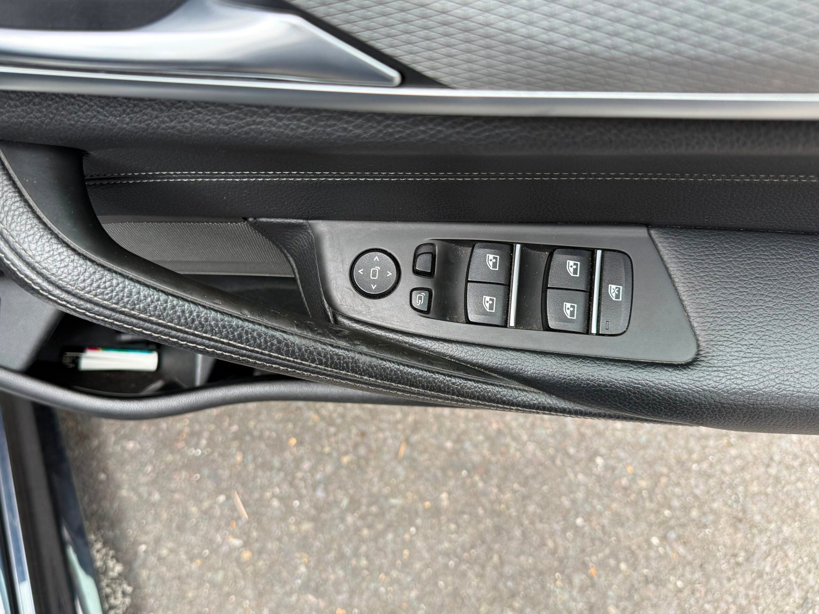 
								BMW 5 Series 2.0 520d M Sport Auto xDrive Euro 6 full									