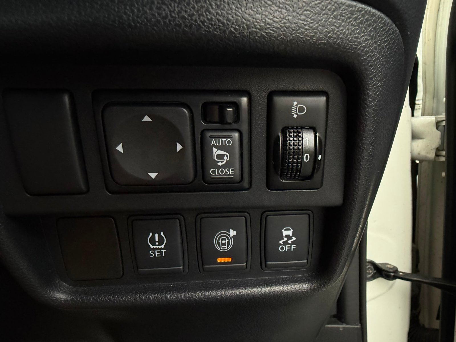 
								Nissan Juke 1.6 Tekna XTRON Euro 6 full									