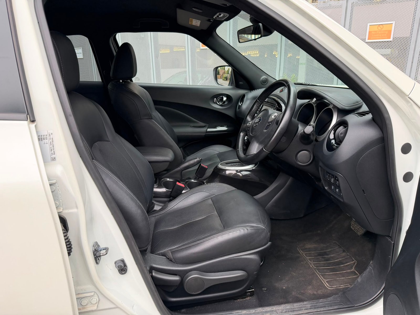 
								Nissan Juke 1.6 Tekna XTRON Euro 6 full									