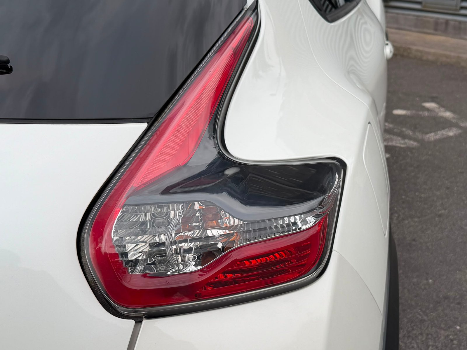
								Nissan Juke 1.6 Tekna XTRON Euro 6 full									