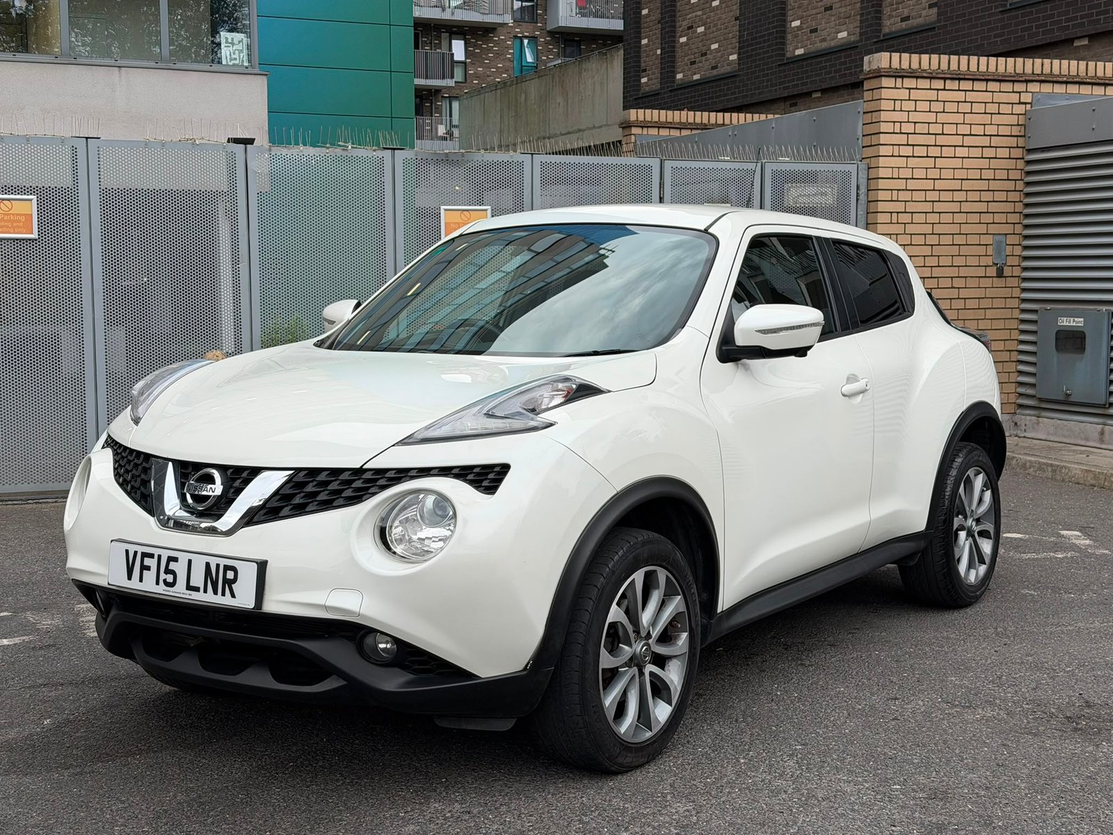 
								Nissan Juke 1.6 Tekna XTRON Euro 6 full									
