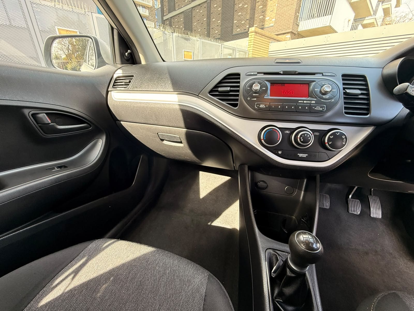 
								Kia Picanto 1.0 1 Euro 5 5dr full									