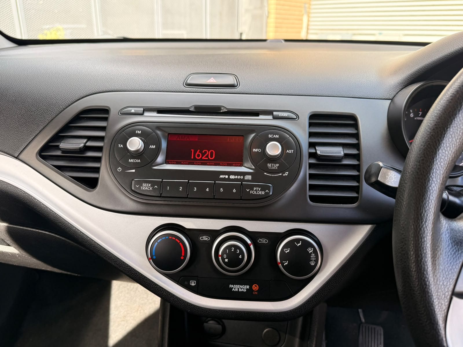 
								Kia Picanto 1.0 1 Euro 5 5dr full									