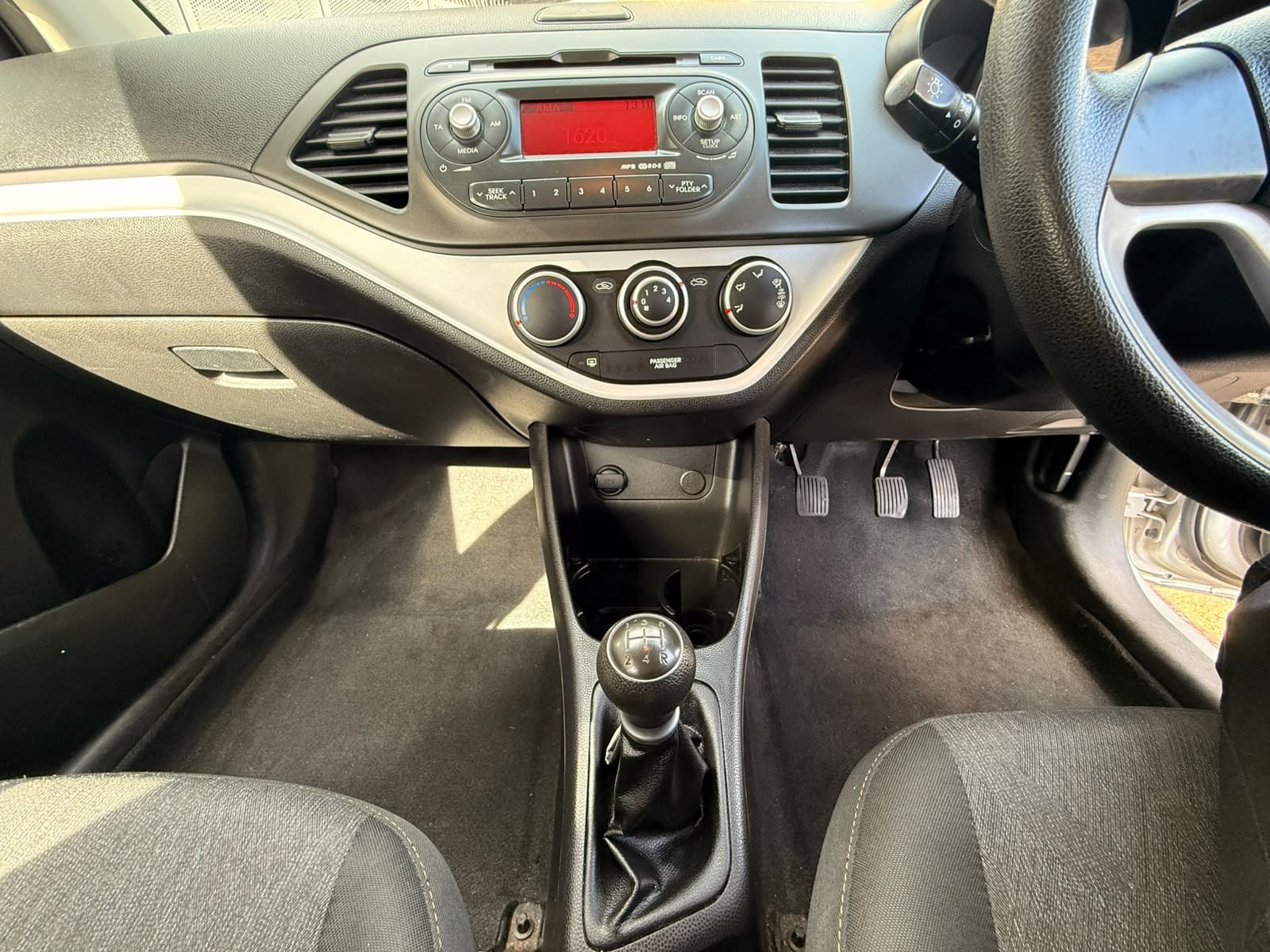 
								Kia Picanto 1.0 1 Euro 5 5dr full									