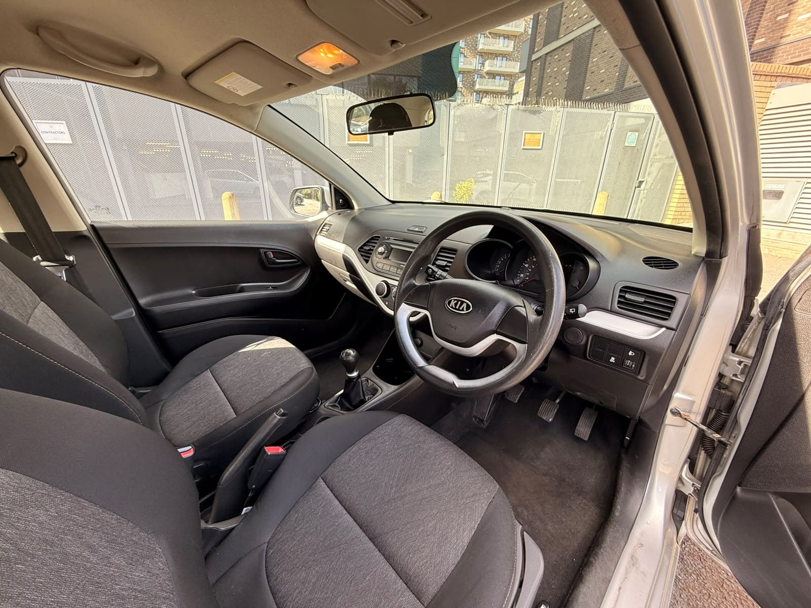 
								Kia Picanto 1.0 1 Euro 5 5dr full									