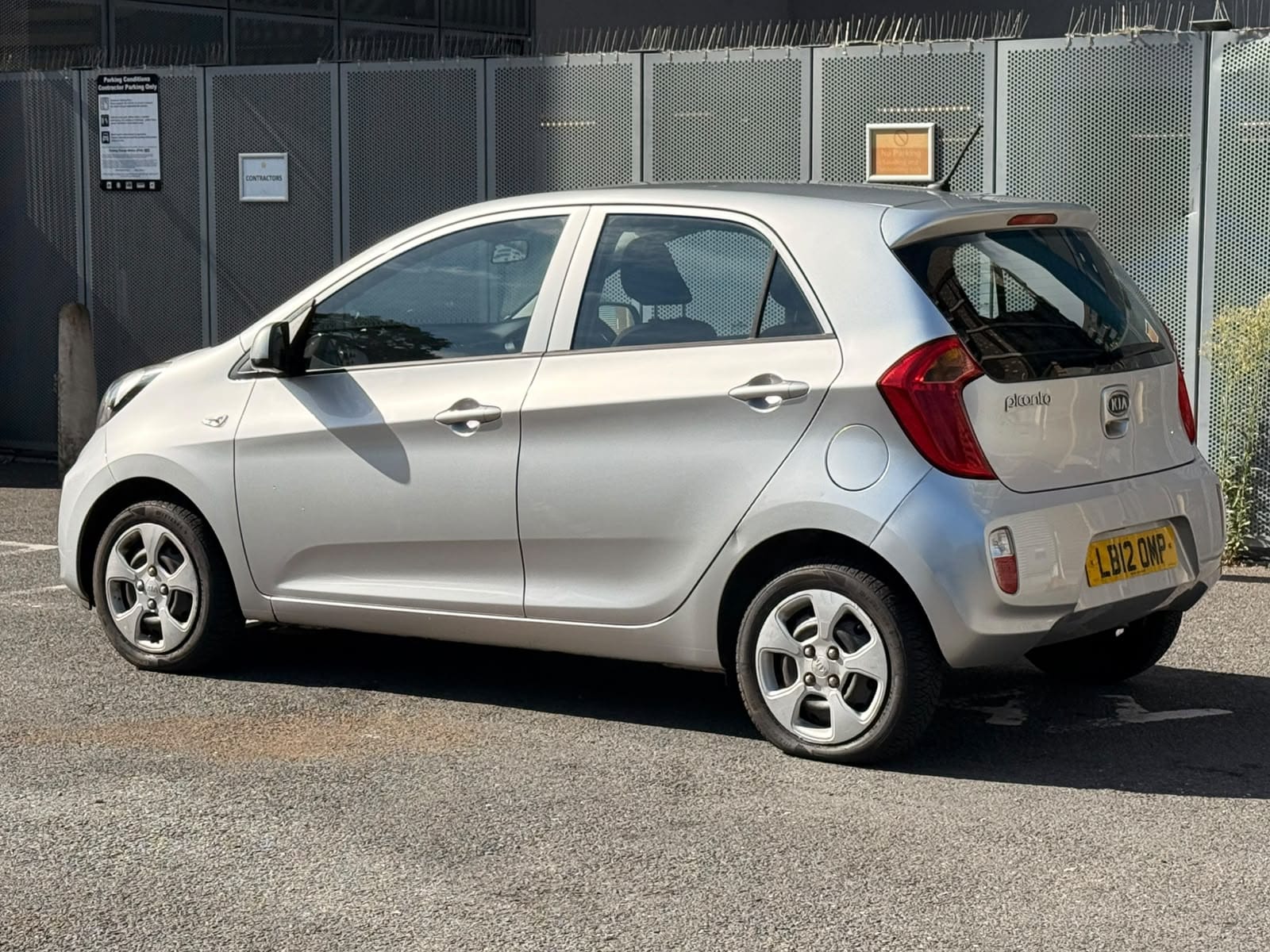 
								Kia Picanto 1.0 1 Euro 5 5dr full									