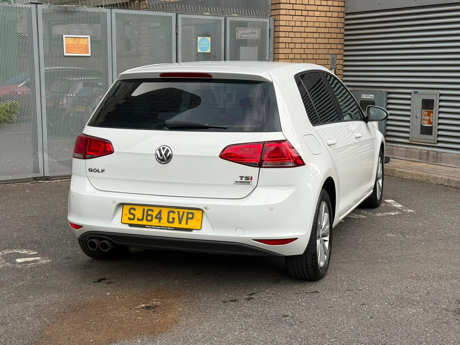 
								Volkswagen Golf 1.4 TSI BlueMotion Tech SE DSG Euro 5 full									