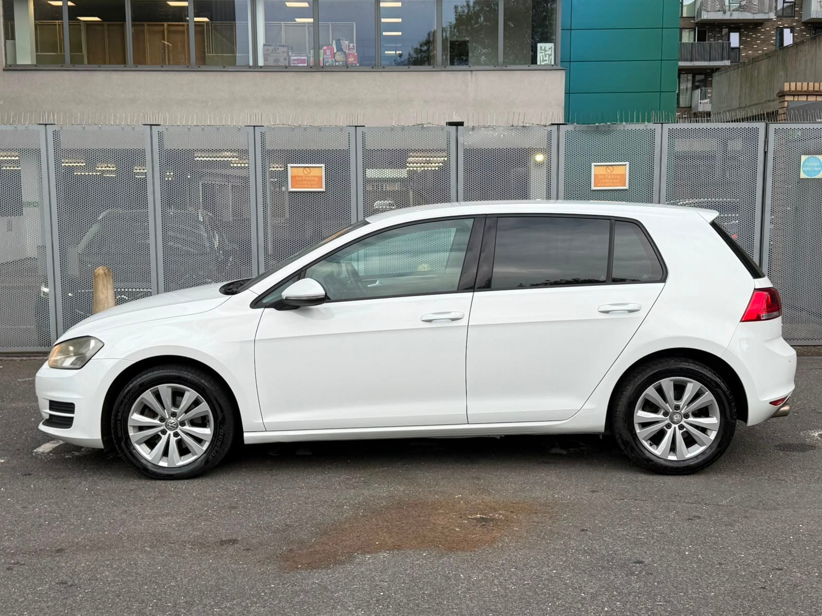 
								Volkswagen Golf 1.4 TSI BlueMotion Tech SE DSG Euro 5 full									