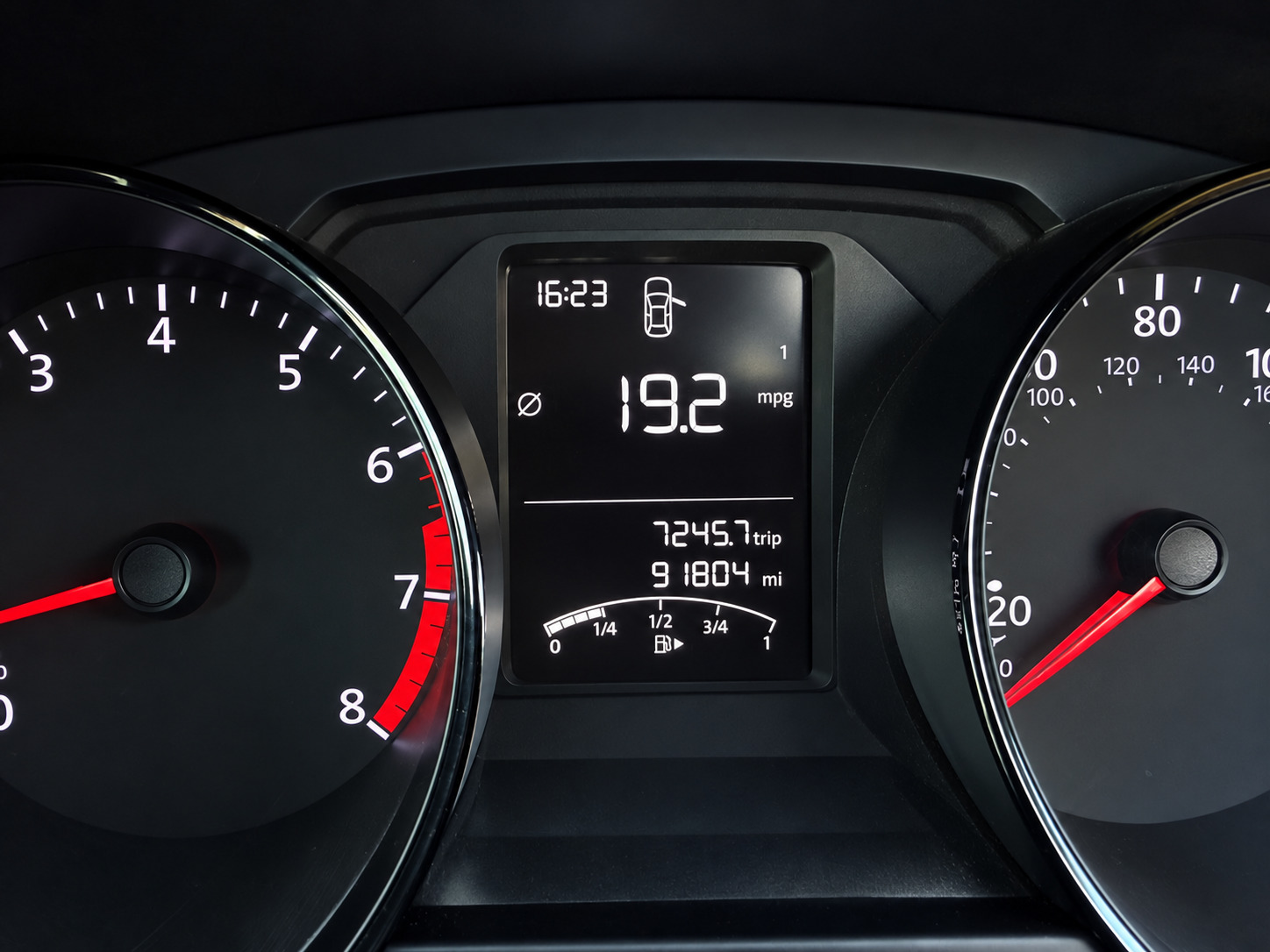 
								VOLKSWAGEN POLO 1.0 full									