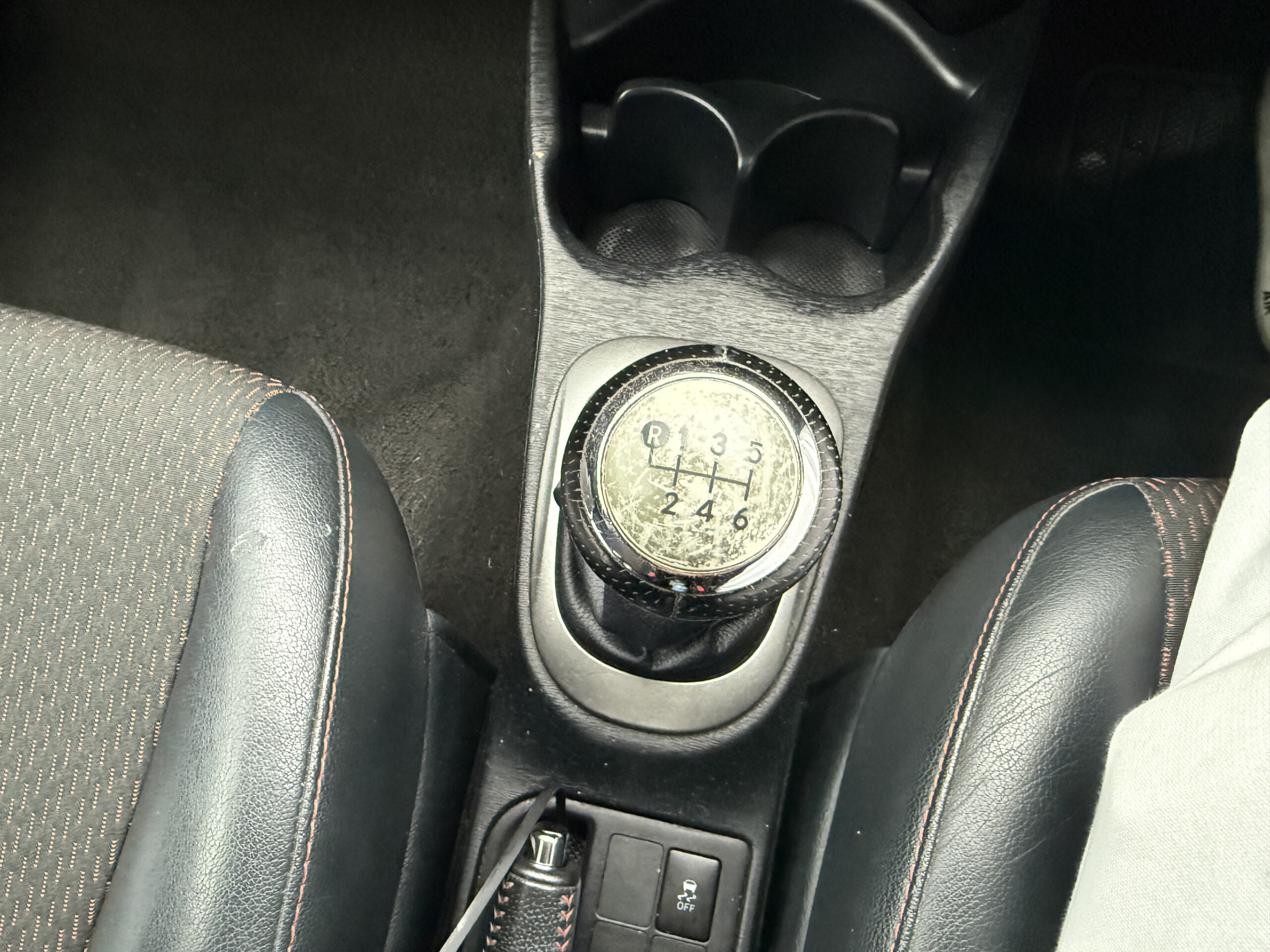 
								TOYOTA YARIS 1.33 VVT-i Trend 5dr full									